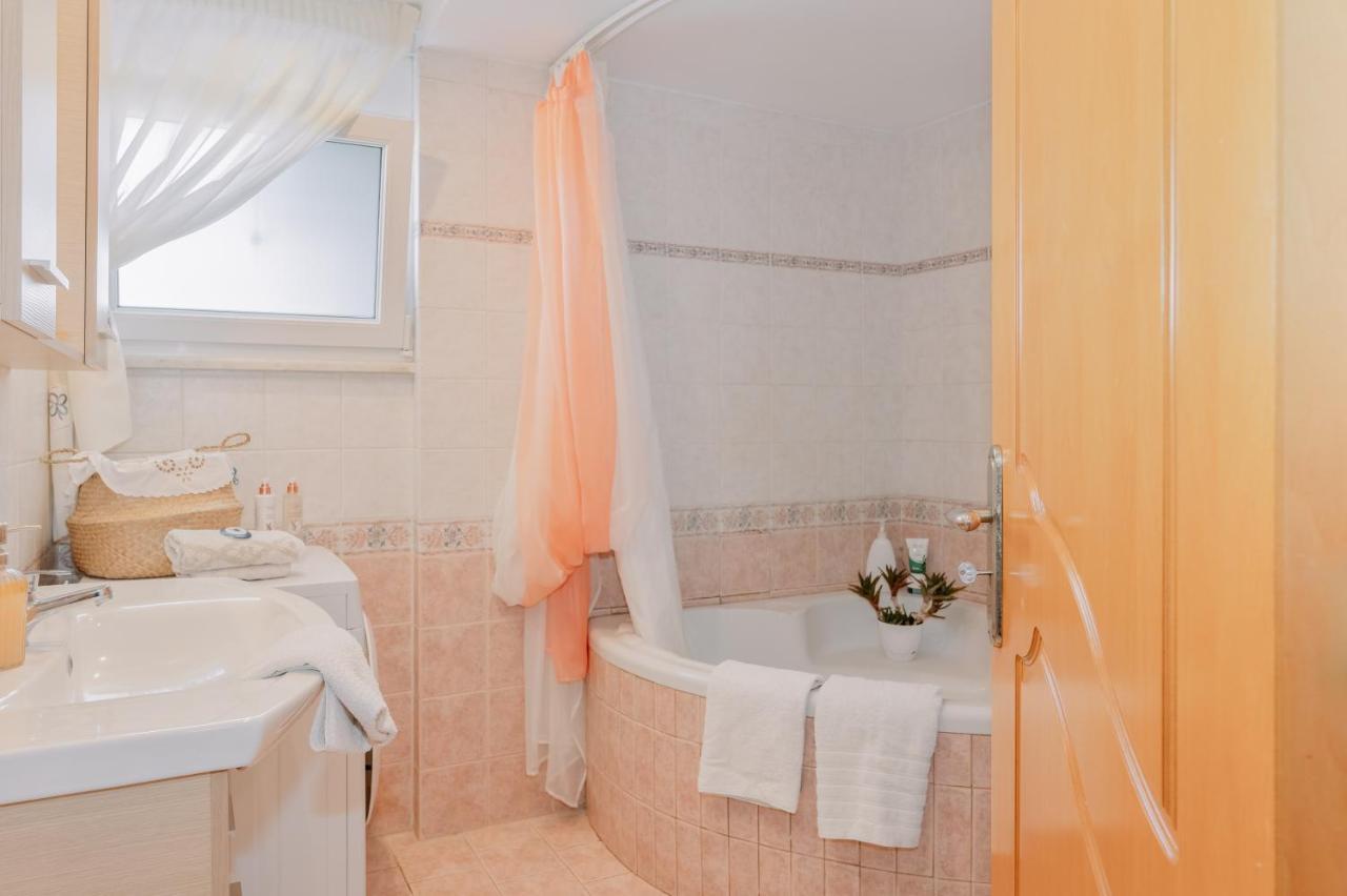 Propodes Luxury Villa 帕斯蒂达 外观 照片